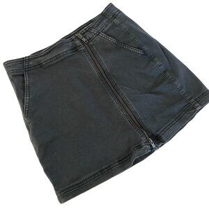 American Eagle Super Stretch X Zip-Front Mini Skirt Acid Wash Black - Size 0